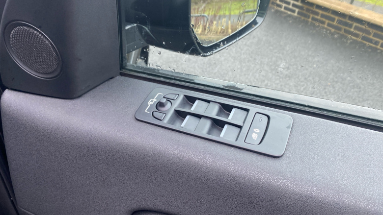 Land Rover Discovery Sport 1.5 P300e R-Dynamic SE 5dr Auto [5 Seat] Station Wagon